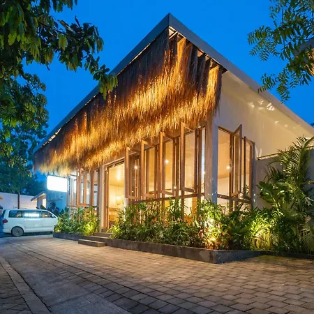 Lakubumi Pavilion